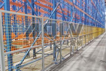 引领工业革新：铝型材围栏如何重塑现代物流与仓储空间？