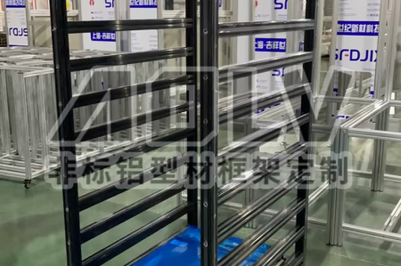 高效散热与灵活扩展：澳铝为伊朗客户定制工业级铝型材服务器机架