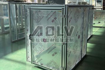 铝型材防护罩:您的机械加工设备真的防护到位了吗? 铝型材防护罩:您的机械加工设备真的防护到位了吗?