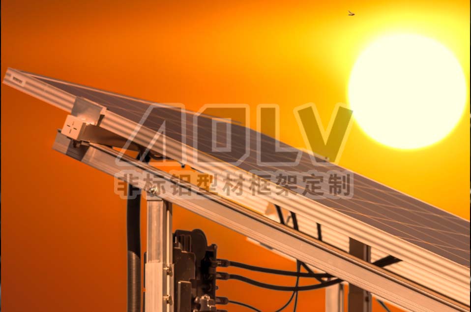 铝型材光伏设备框架.jpg