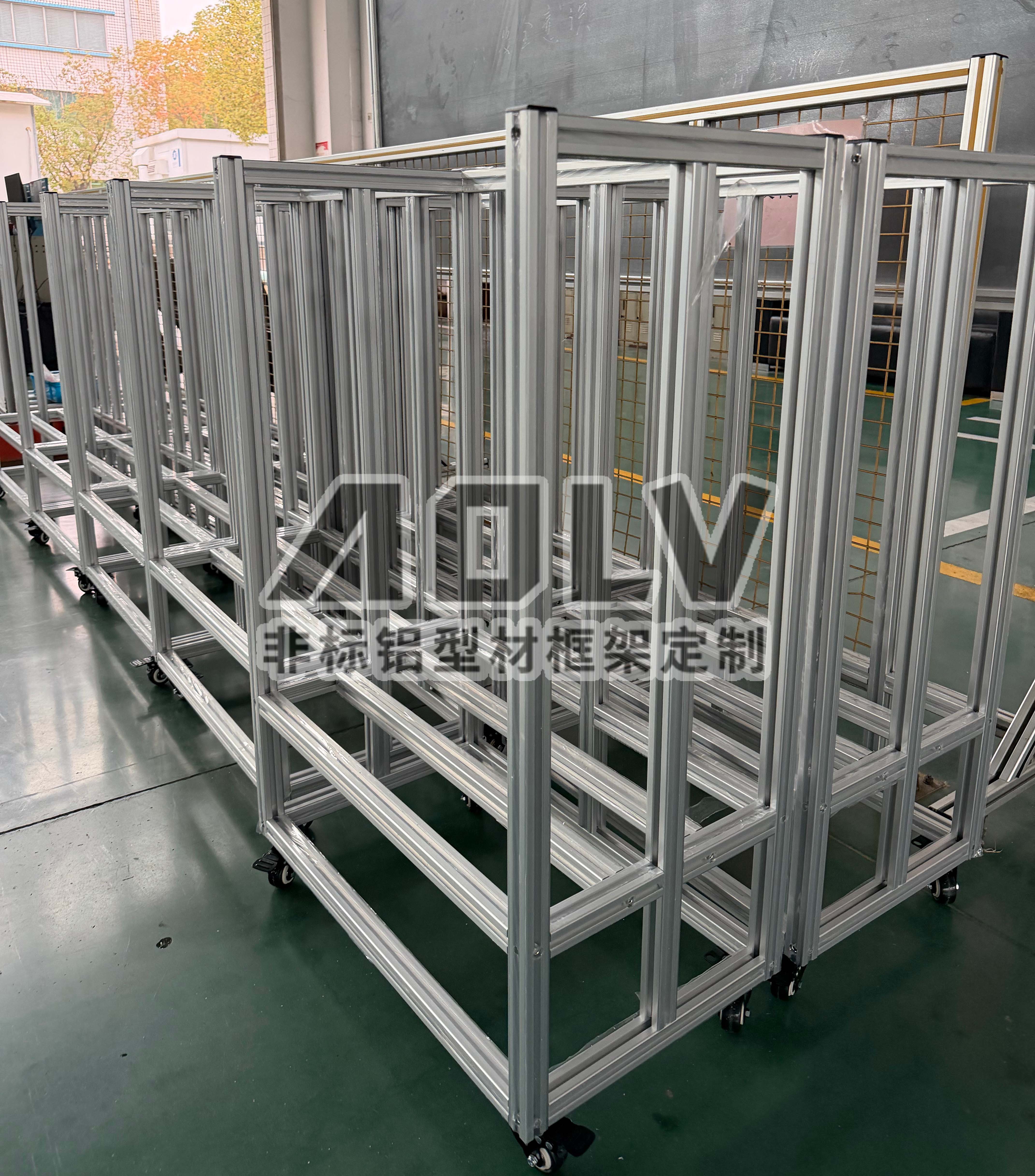 铝型材框架.jpg
