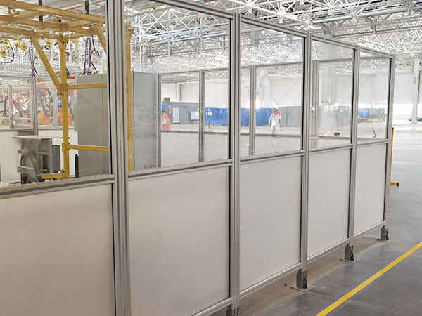 机器人安全围栏.jpg 机器人安全围栏.jpg